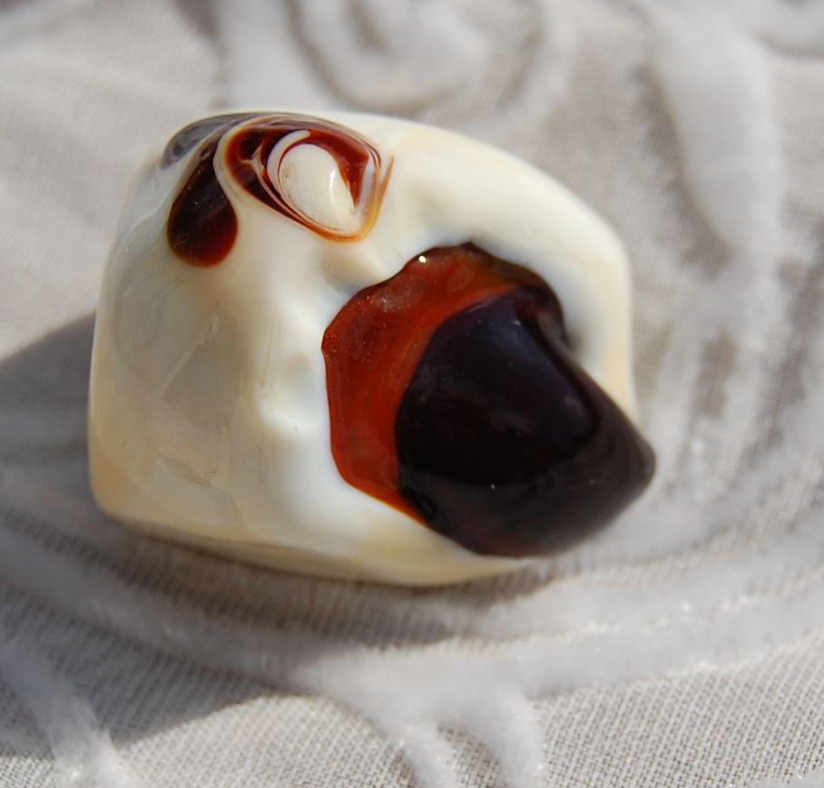 Chocolat  blanc croqué fourré chocolat noir et caramel